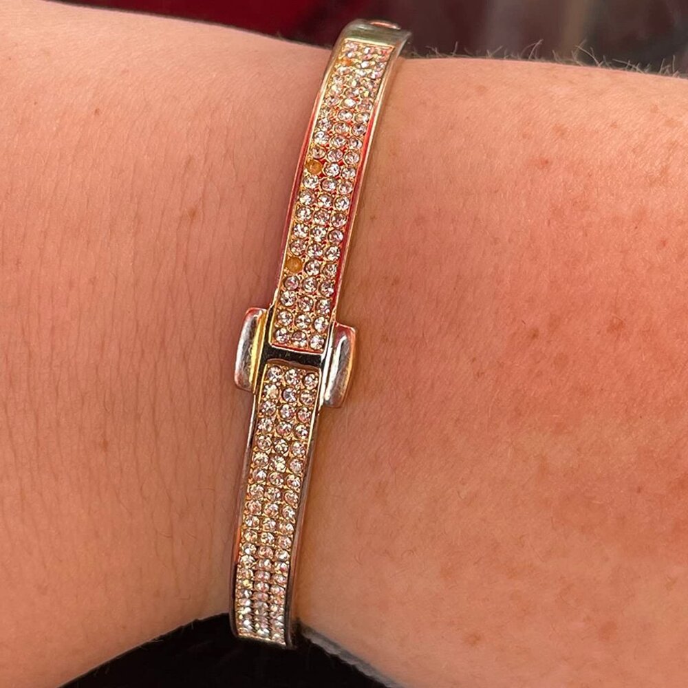 Neiman Marcus 18K Gold Plated Crystal Belt Bangle for Women, 7.5 Inches (Gold) - Picture 1 of 5